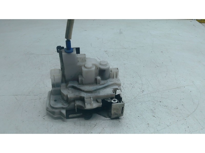 Recambio de cerradura puerta delantera derecha para fiat doblo cargo (263_) 1.6 d multijet referencia OEM IAM Z14G298RCLSD  
