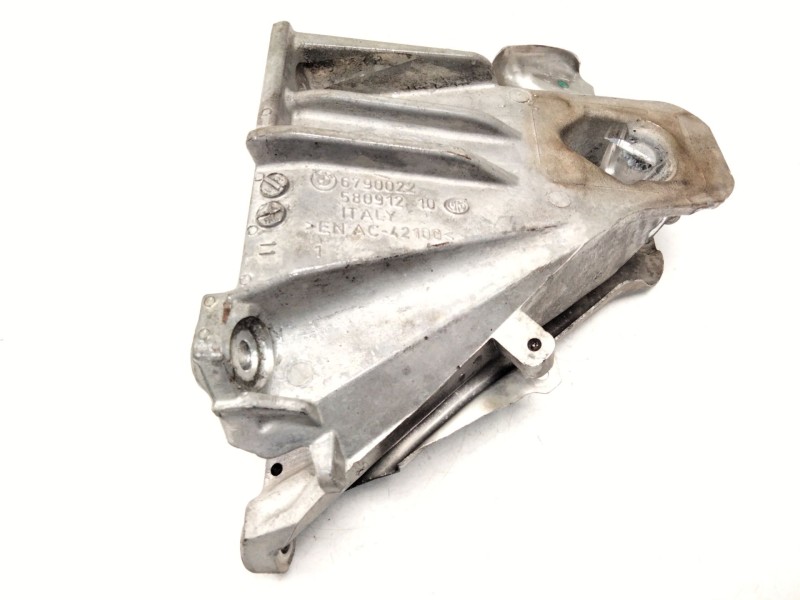 Recambio de soporte motor derecho inferior para bmw x6 (e71, e72) xdrive 40 d referencia OEM IAM 6790022  