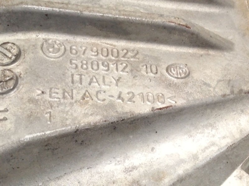 Recambio de soporte motor derecho inferior para bmw x6 (e71, e72) xdrive 40 d referencia OEM IAM 6790022  