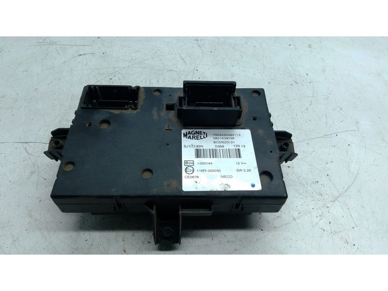 Recambio de caja fusibles para iveco daily v furgoneta 29s13, 29l13, 35c13, 35s13, 40c13, 40s13 referencia OEM IAM   