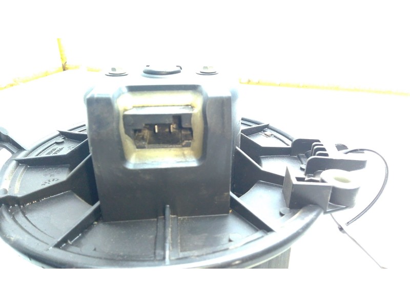 Recambio de motor calefaccion para iveco daily v furgoneta 29s13, 29l13, 35c13, 35s13, 40c13, 40s13 referencia OEM IAM   