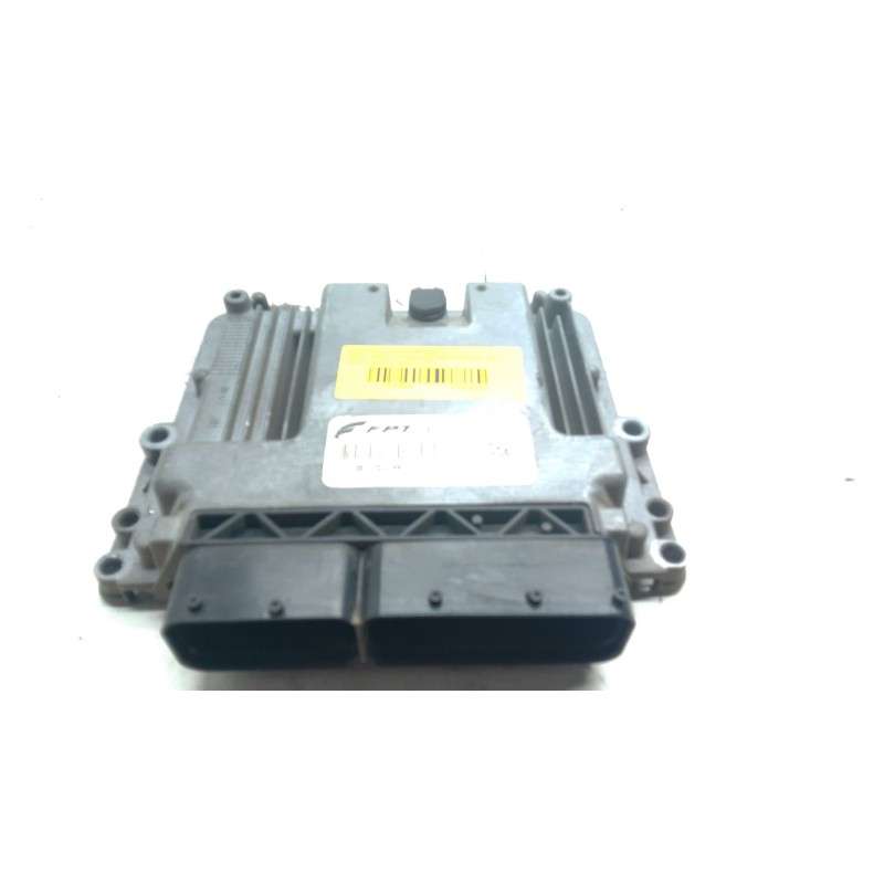 Recambio de centralita motor uce para iveco daily v furgoneta 29s13, 29l13, 35c13, 35s13, 40c13, 40s13 referencia OEM IAM 028101