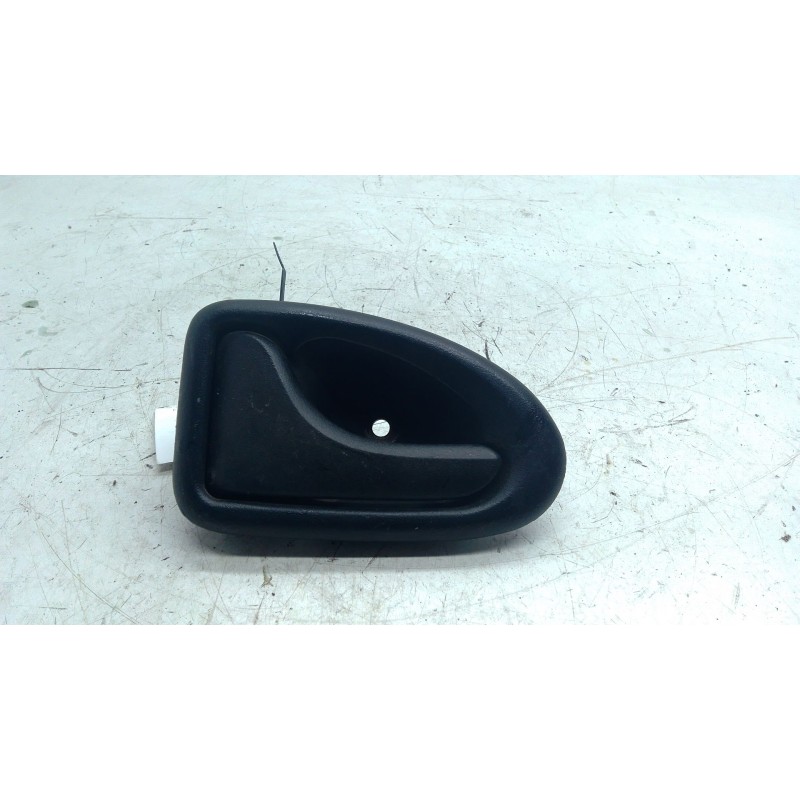 Recambio de maneta interior delantera izquierda para iveco daily v furgoneta 29s13, 29l13, 35c13, 35s13, 40c13, 40s13 referencia