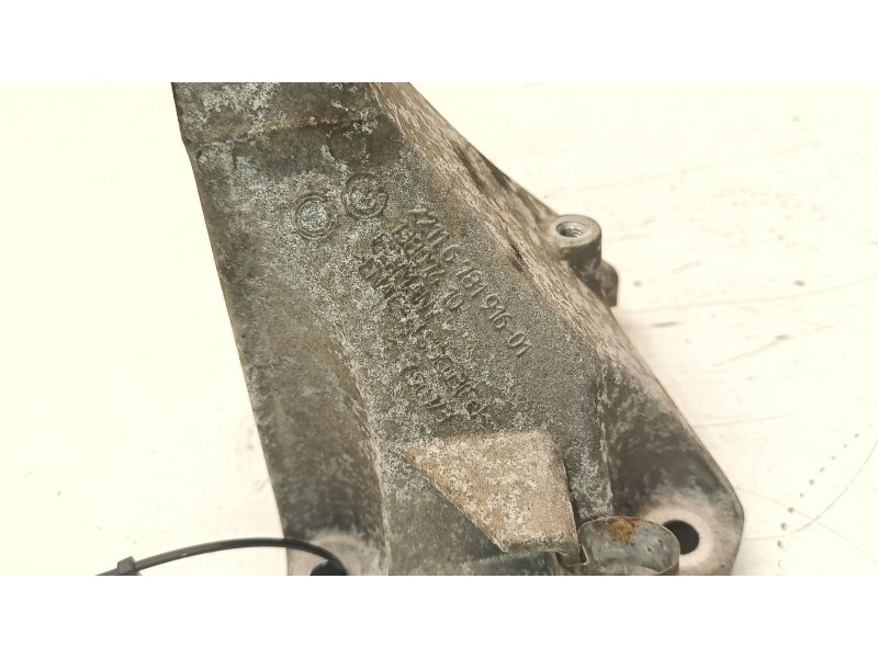 Recambio de soporte motor derecho superior para bmw 1 (e87) 118 d referencia OEM IAM 22116781916-01  