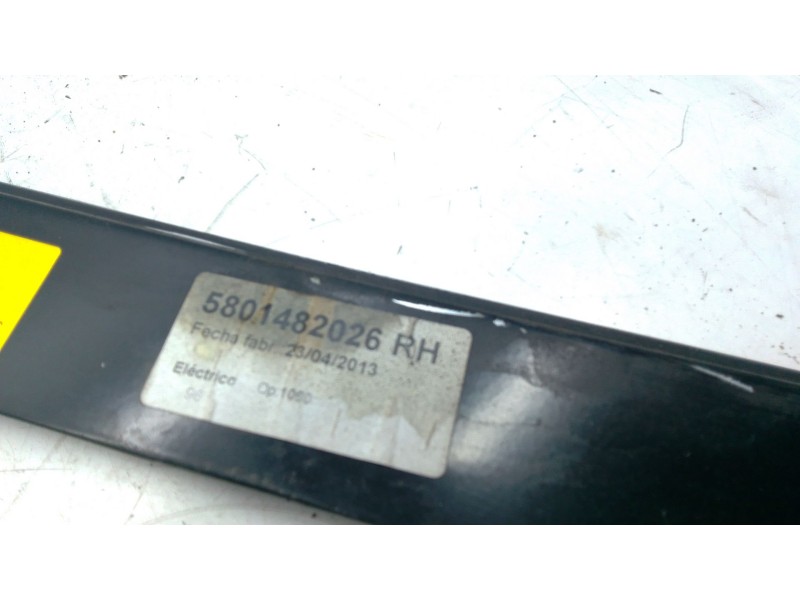 Recambio de elevalunas delantero derecho para iveco daily v furgoneta 29s13, 29l13, 35c13, 35s13, 40c13, 40s13 referencia OEM IA