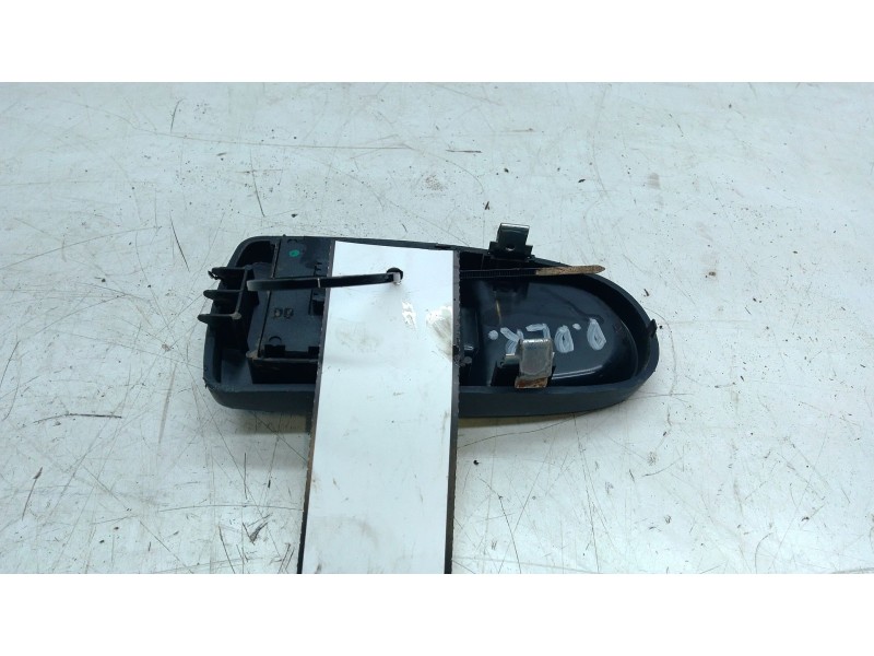 Recambio de mando elevalunas delantero derecho para iveco daily v furgoneta 29s13, 29l13, 35c13, 35s13, 40c13, 40s13 referencia 