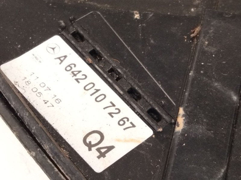 Recambio de tapa motor para mercedes-benz clase s (w222, v222, x222) s 350 bluetec / d (222.132, 222.032, 222.123) referencia OE