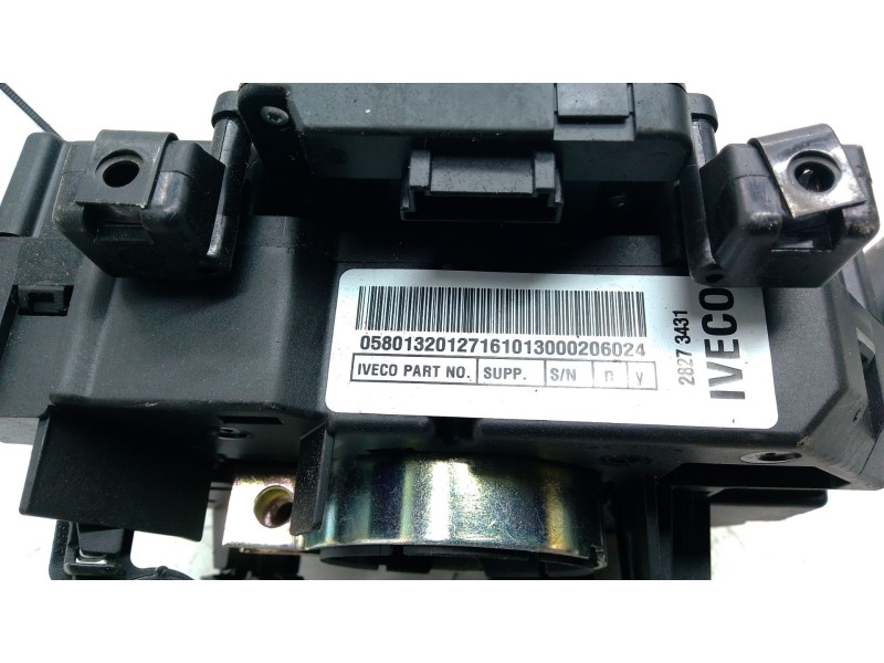 Recambio de mando intermitentes y limpia para iveco daily v furgoneta 29s13, 29l13, 35c13, 35s13, 40c13, 40s13 referencia OEM IA