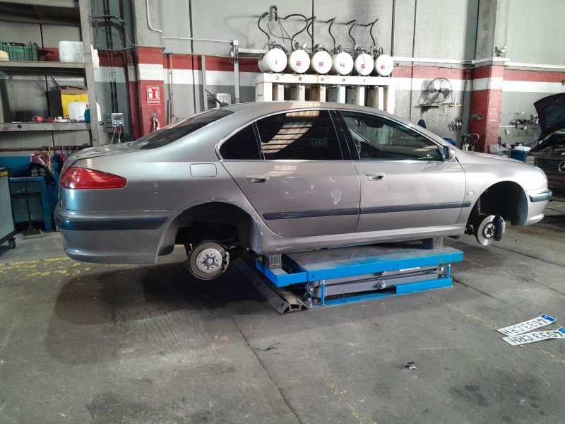 peugeot 607 (9d, 9u) del año 2004