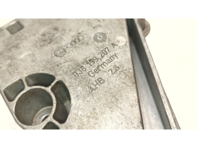 Recambio de soporte motor derecho inferior para seat ibiza iv (6j5, 6p1) 1.6 tdi referencia OEM IAM 038199207A  