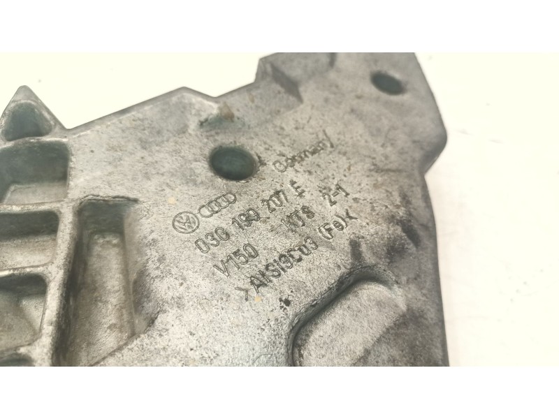 Recambio de soporte motor derecho inferior para audi a3 (8p1) 2.0 tdi referencia OEM IAM 03G199207E  