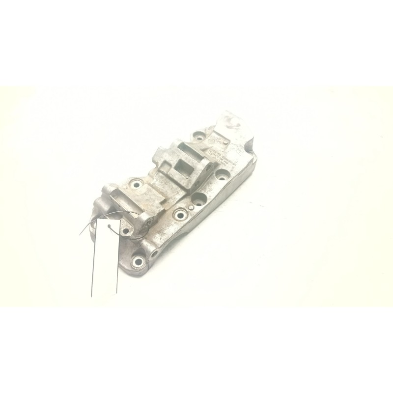 Recambio de soporte compresor de aire acondicionado para bmw 1 (f20) 120 d referencia OEM IAM 11168506863-05  