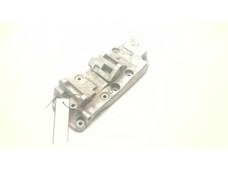 Recambio de soporte compresor de aire acondicionado para bmw 1 (f20) 120 d referencia OEM IAM 11168506863-05  