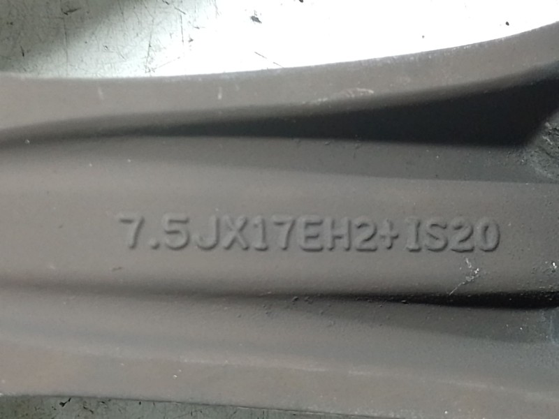 Recambio de llanta aluminio para bmw 5 (e60) 525 d referencia OEM IAM 6777347  