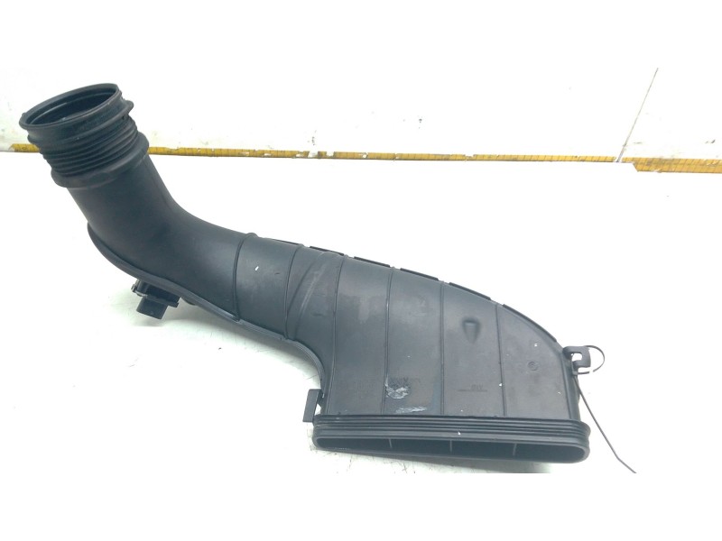 Recambio de toma aire para bmw x6 (e71, e72) xdrive 40 d referencia OEM IAM 13717812264  