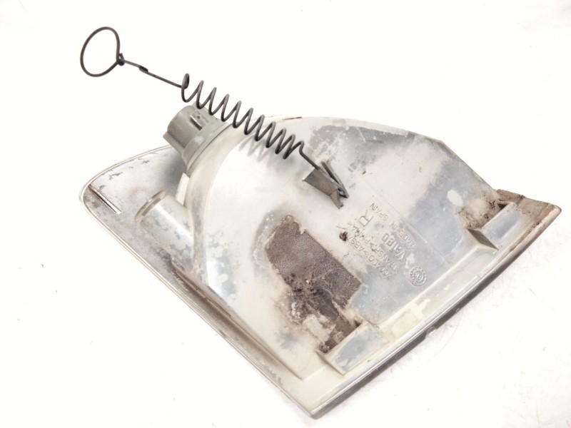 Recambio de piloto delantero derecho para mercedes-benz clase v (638/2) v 230 td (638.274) referencia OEM IAM A6388200921  