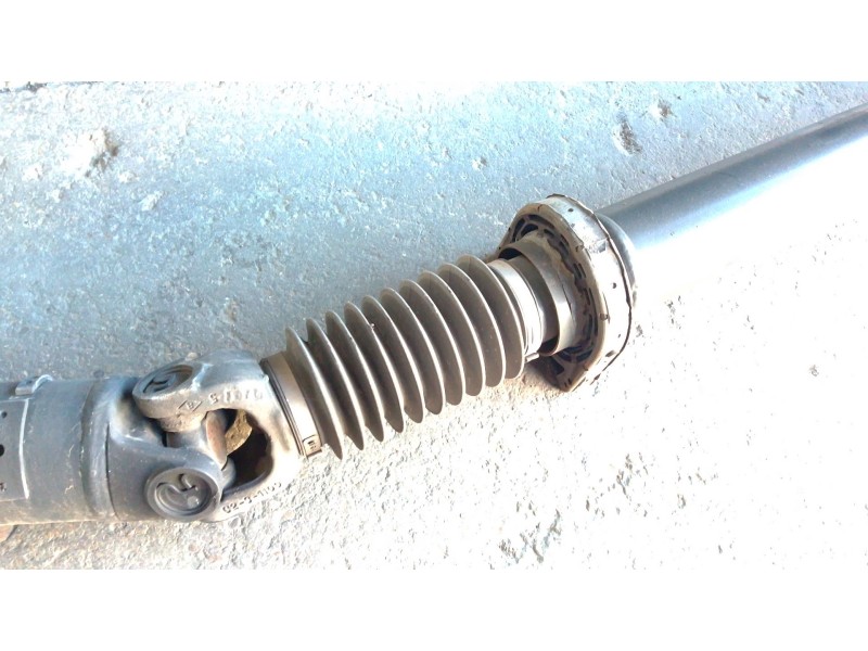 Recambio de cardan trasero para iveco daily v furgoneta 29s13, 29l13, 35c13, 35s13, 40c13, 40s13 referencia OEM IAM 5801547090  