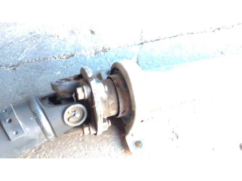 Recambio de cardan trasero para iveco daily v furgoneta 29s13, 29l13, 35c13, 35s13, 40c13, 40s13 referencia OEM IAM 5801547090  