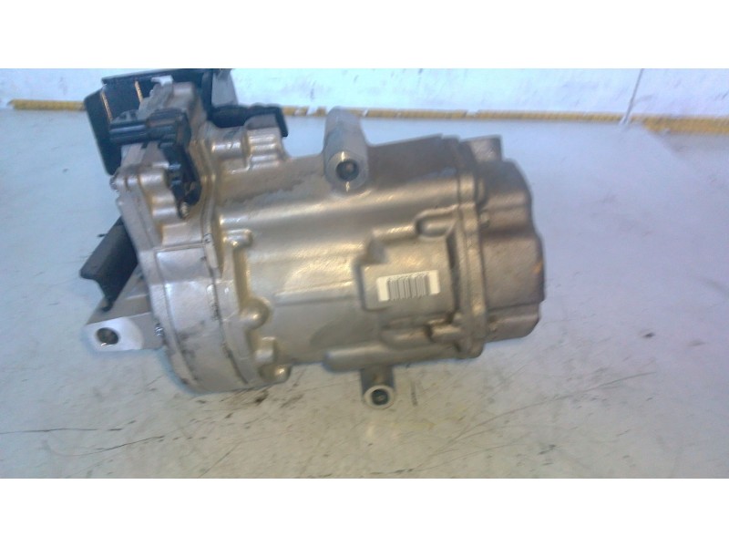Recambio de compresor aire acondicionado para renault captur ii (hf_) e-tech 160 referencia OEM IAM 926000464R  