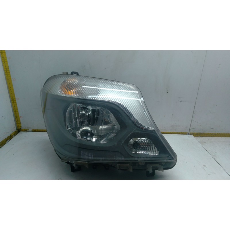 Recambio de faro derecho para mercedes-benz sprinter 3-t furgoneta (b906) 214 cdi (906.611, 906.613) referencia OEM IAM A9068205