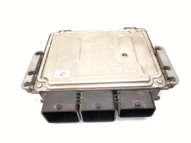Recambio de centralita motor uce para ford fiesta vi (cb1, ccn) 1.6 tdci referencia OEM IAM   