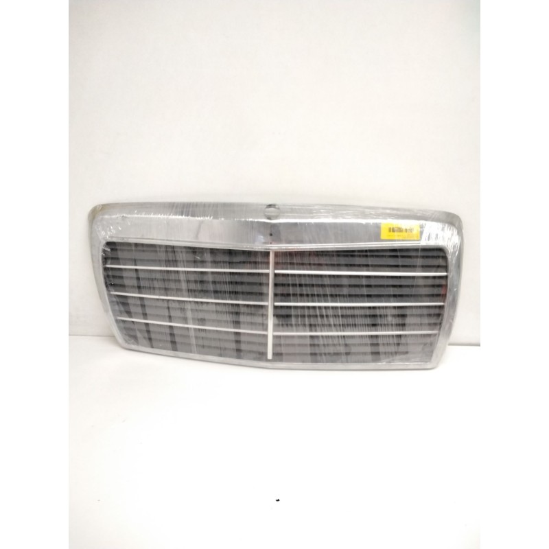 Recambio de rejilla delantera para mercedes-benz 123 sedán (w123) 240 d (123.123) referencia OEM IAM SIN REF.  