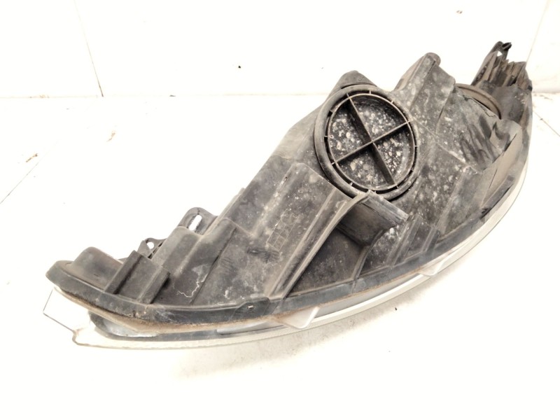 Recambio de faro derecho para ford fiesta vi (cb1, ccn) 1.6 tdci referencia OEM IAM 8A6113W029CH  