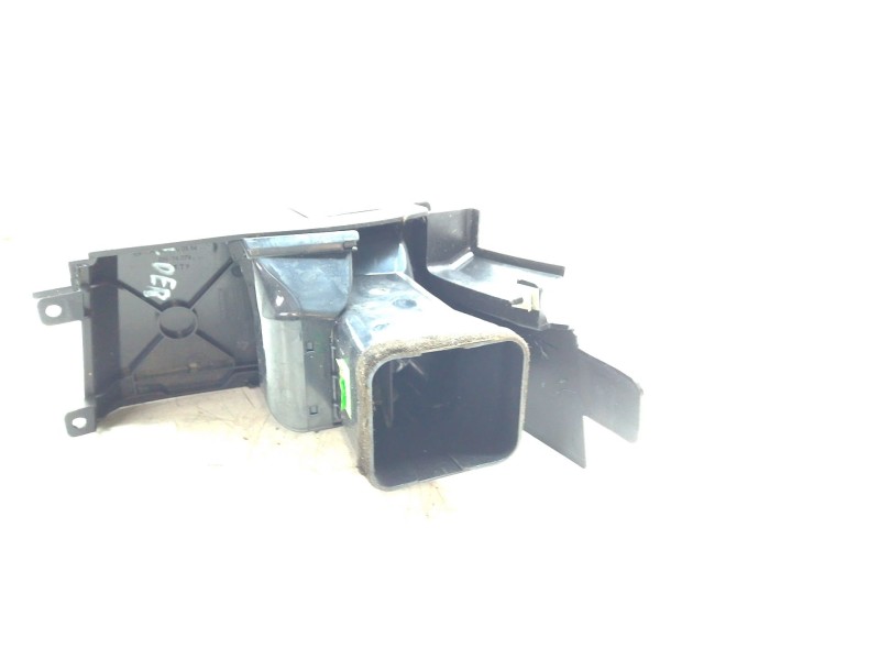 Recambio de aireador derecho para mercedes-benz sprinter 3-t furgoneta (b906) 214 cdi (906.611, 906.613) referencia OEM IAM A906