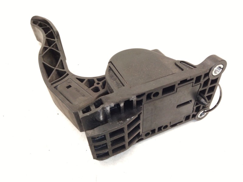 Recambio de pedal acelerador para mercedes-benz sprinter 3-t furgoneta (b906) 214 cdi (906.611, 906.613) referencia OEM IAM A447