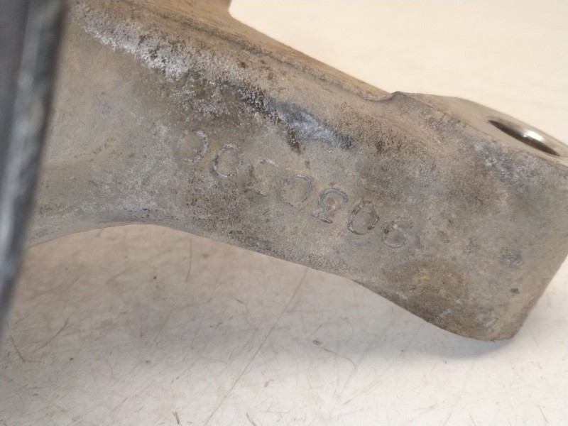 Recambio de mangueta delantera derecha para opel astra k sports tourer excellence referencia OEM IAM 13510543  