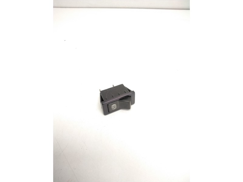 Recambio de varios para nissan patrol gr v wagon (y61) 2.7 td referencia OEM IAM 01505743 INTERRUPTOR CHEQUEO PRESION ACEITE 015