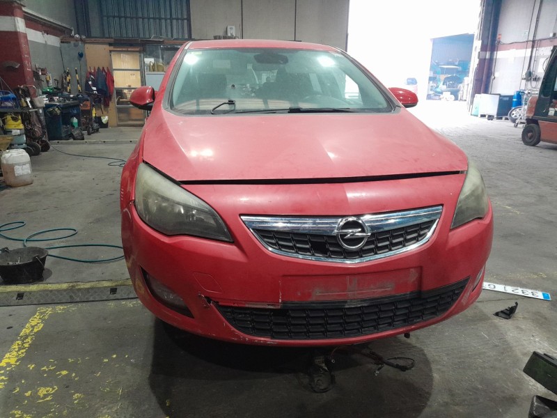 opel astra j (p10) del año 2010