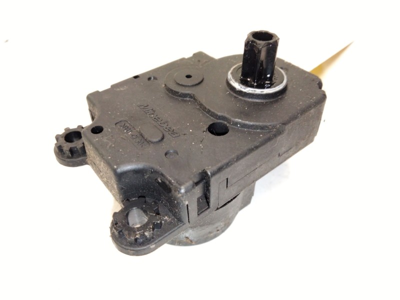 Recambio de motor de trampillas para opel astra k sports tourer excellence referencia OEM IAM   