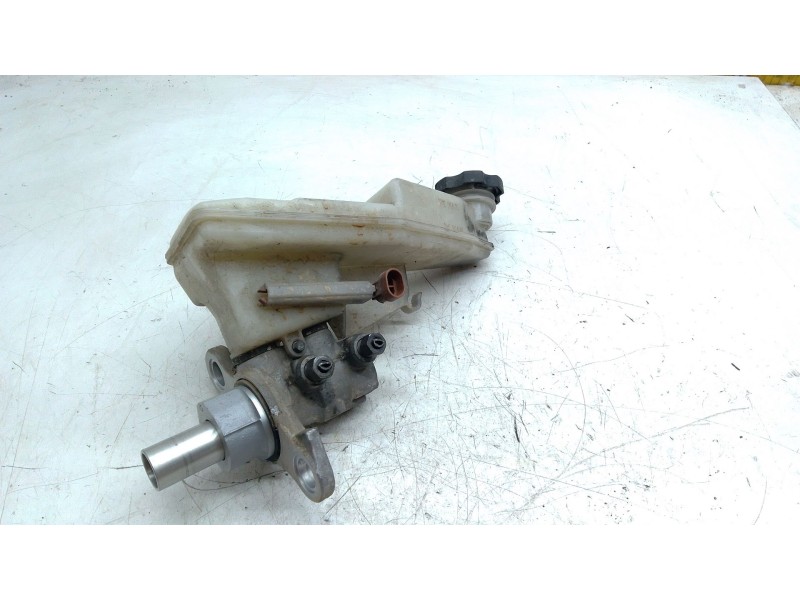 Recambio de bomba freno para opel astra k sports tourer excellence referencia OEM IAM 32669020  