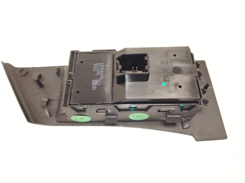 Recambio de mando elevalunas delantero izquierdo para opel astra j (p10) 1.7 cdti (68) referencia OEM IAM 13305978  