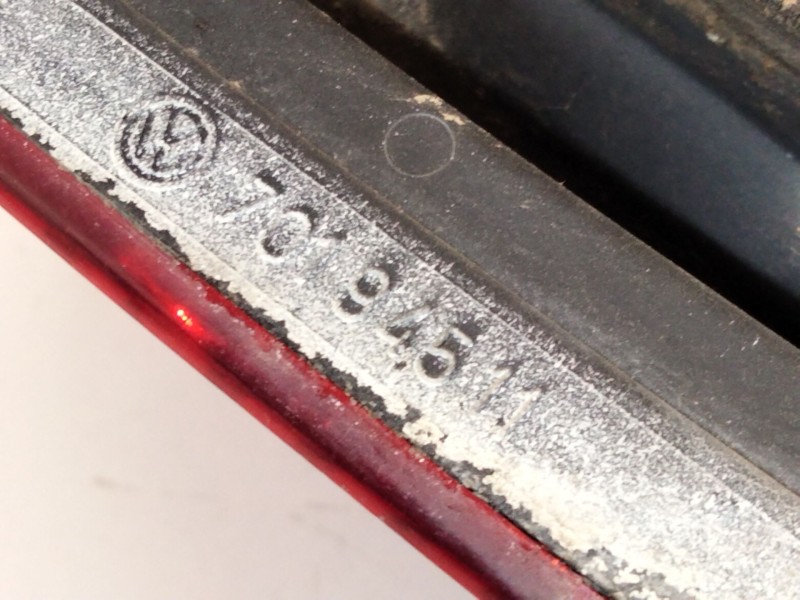 Recambio de piloto trasero derecho para volkswagen t4 bus (mod. 1991) caravelle referencia OEM IAM 70194511  