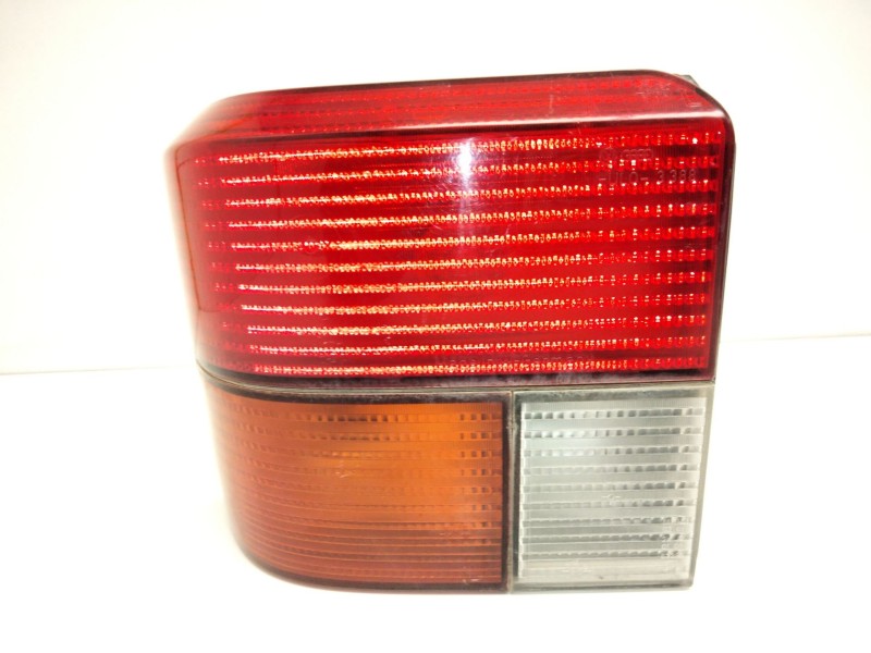 Recambio de piloto trasero izquierdo para volkswagen t4 bus (mod. 1991) caravelle referencia OEM IAM 761945541  