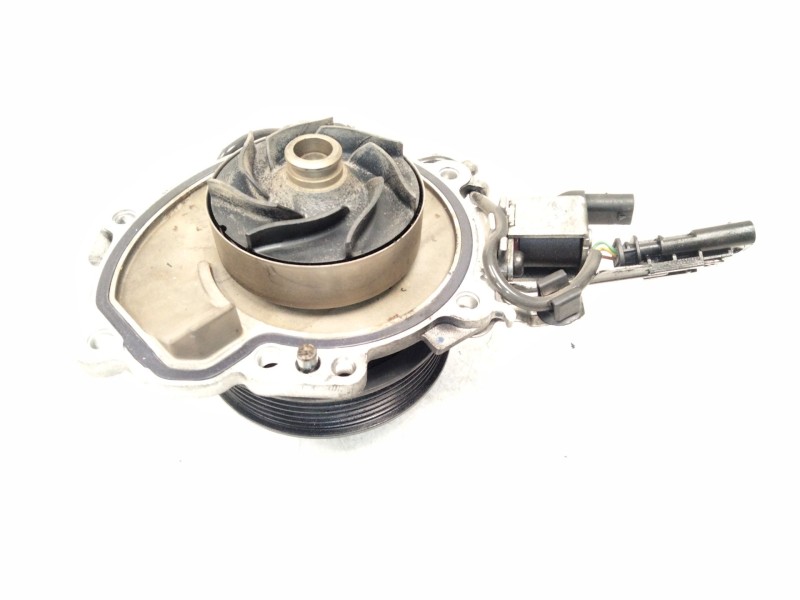 Recambio de bomba agua para land rover range rover velar (l560) 2.0 d240 sd4 4x4 referencia OEM IAM G4D38501AE  