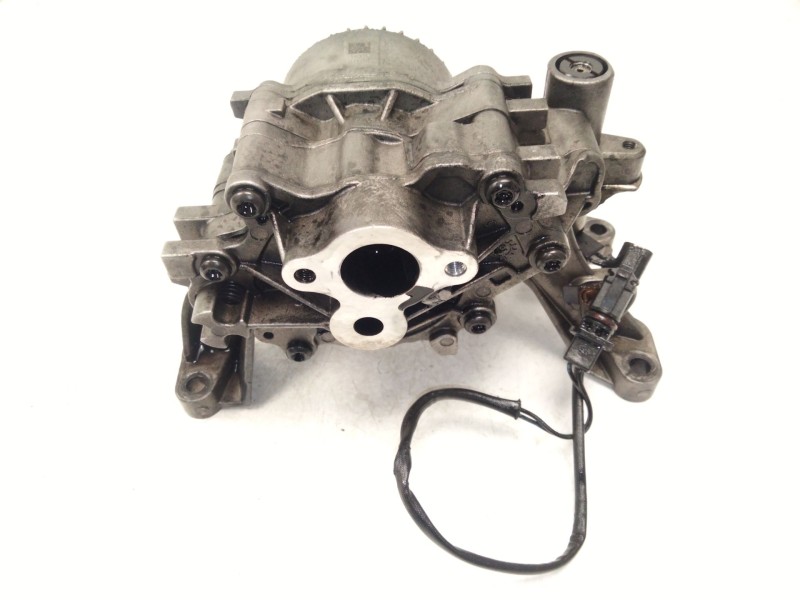 Recambio de bomba aceite para land rover range rover velar (l560) 2.0 d240 sd4 4x4 referencia OEM IAM   