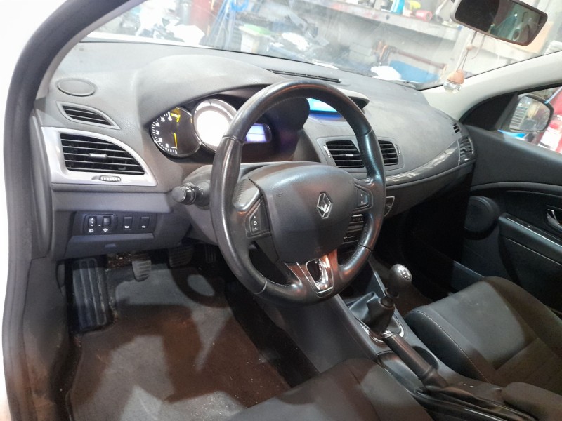 renault megane iii hatchback (bz0/1_, b3_) del año 2015