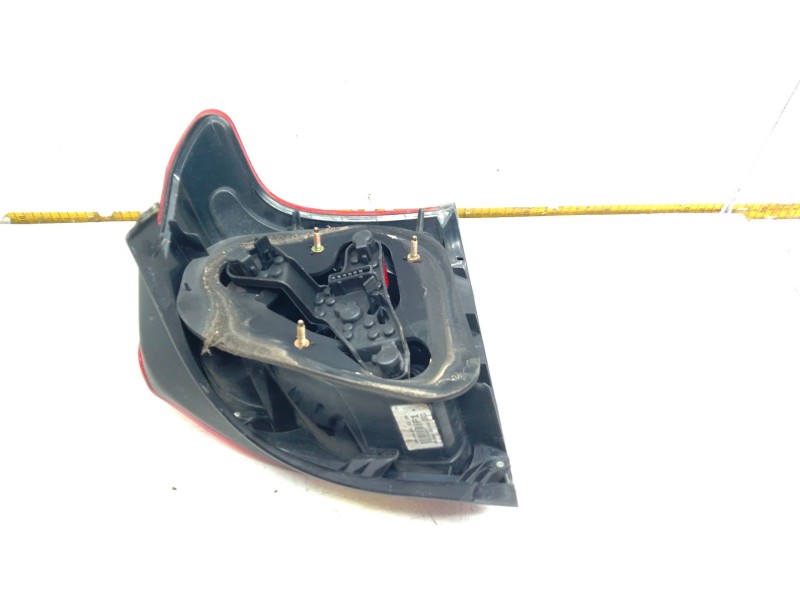 Recambio de piloto trasero izquierdo para toyota avensis (_t25_) 2.0 (azt250_) referencia OEM IAM 89028807  