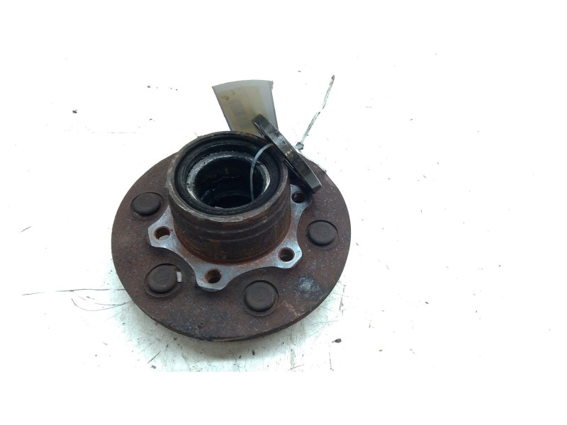 Recambio de buje delantero derecho para mitsubishi galloper (jk-01) 2.5 td intercooler referencia OEM IAM   