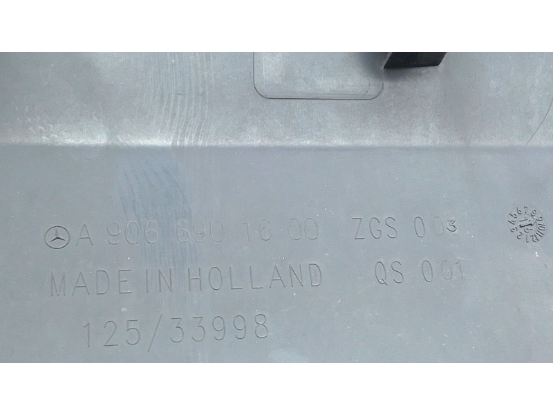 Recambio de talonera izquierda para mercedes-benz sprinter 3-t furgoneta (b906) 214 cdi (906.611, 906.613) referencia OEM IAM A9