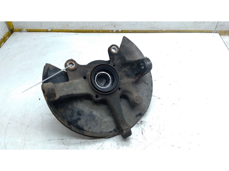 Recambio de mangueta delantera derecha para mitsubishi galloper (jk-01) 2.5 td intercooler referencia OEM IAM   