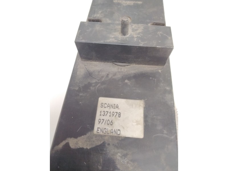 Recambio de piloto trasero izquierdo para scania 4 - series 94 l/260 referencia OEM IAM 1371978 1380819 