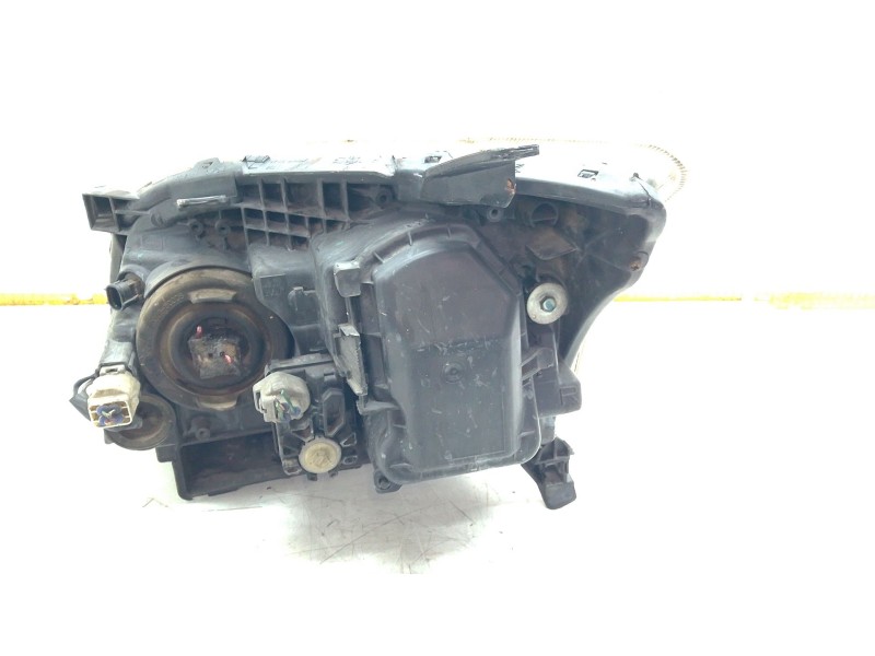 Recambio de faro derecho para toyota avensis (_t25_) 2.0 (azt250_) referencia OEM IAM   