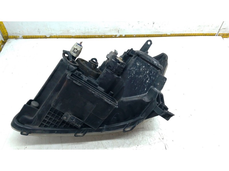 Recambio de faro derecho para toyota avensis (_t25_) 2.0 (azt250_) referencia OEM IAM   