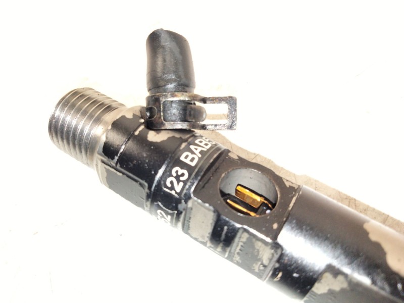 Recambio de inyector para kia carnival ii (gq) 2.9 crdi referencia OEM IAM EJBR02801  