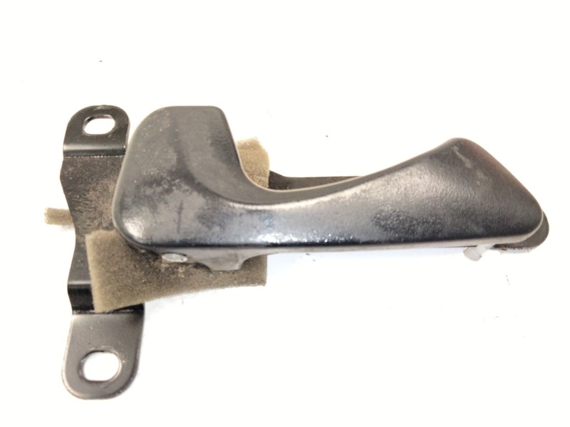 Recambio de maneta interior delantera izquierda para mitsubishi galloper (jk-01) 2.5 td intercooler referencia OEM IAM   