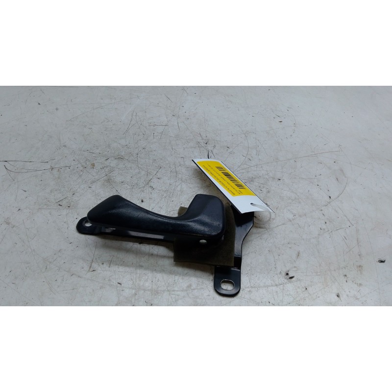 Recambio de maneta interior delantera derecha para mitsubishi galloper (jk-01) 2.5 td intercooler referencia OEM IAM   